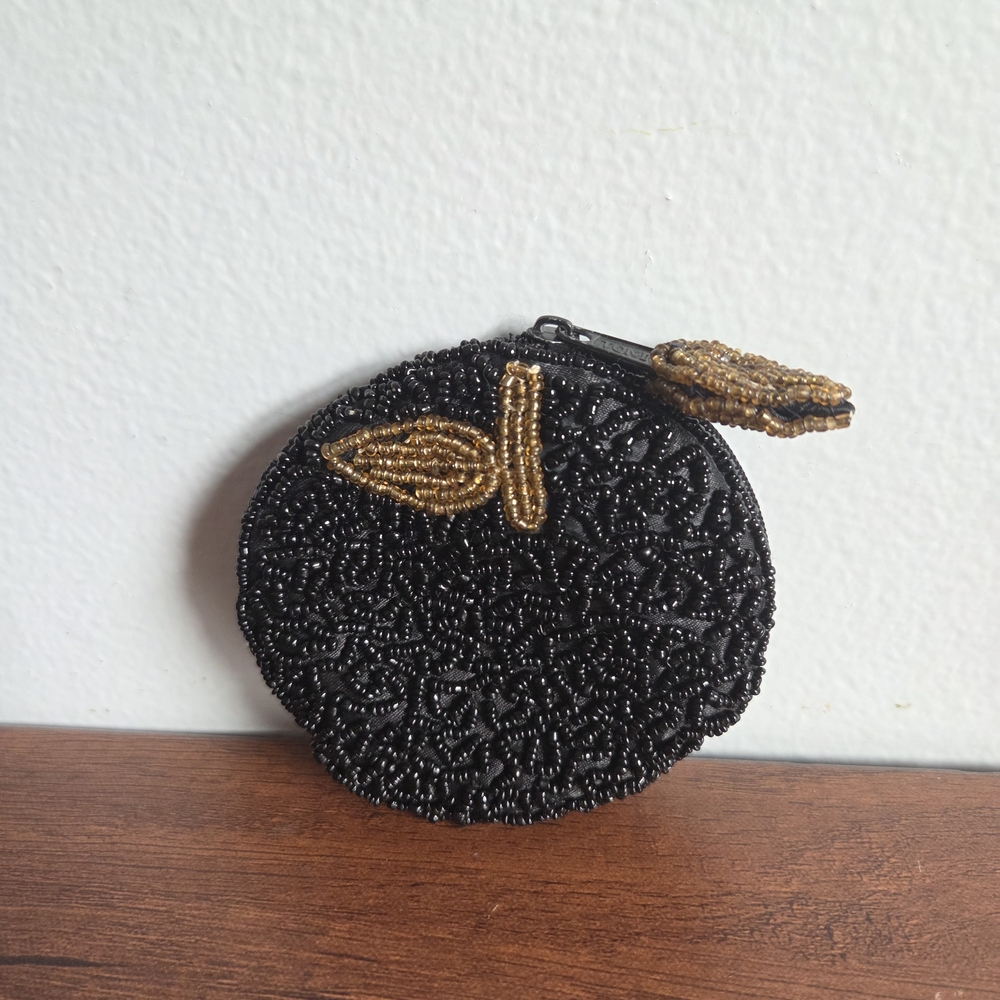 Vintage Small Black and Gold Beaded Coin Purse